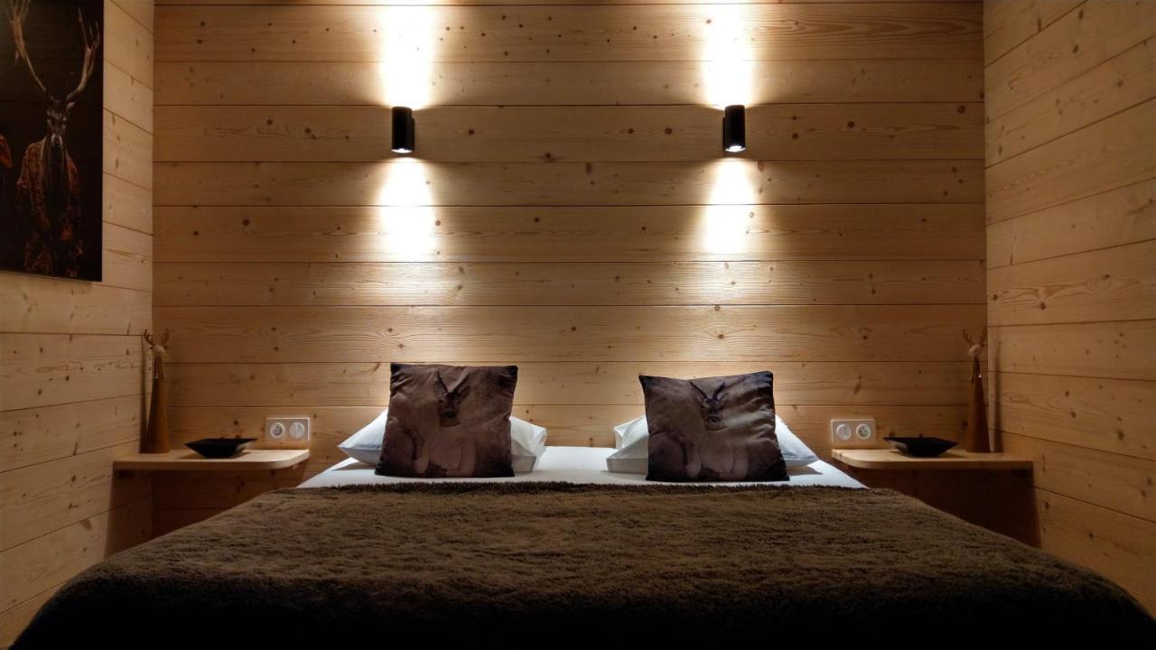 Domaine De L'Olifant Bed & Breakfast Champanges ภายนอก รูปภาพ