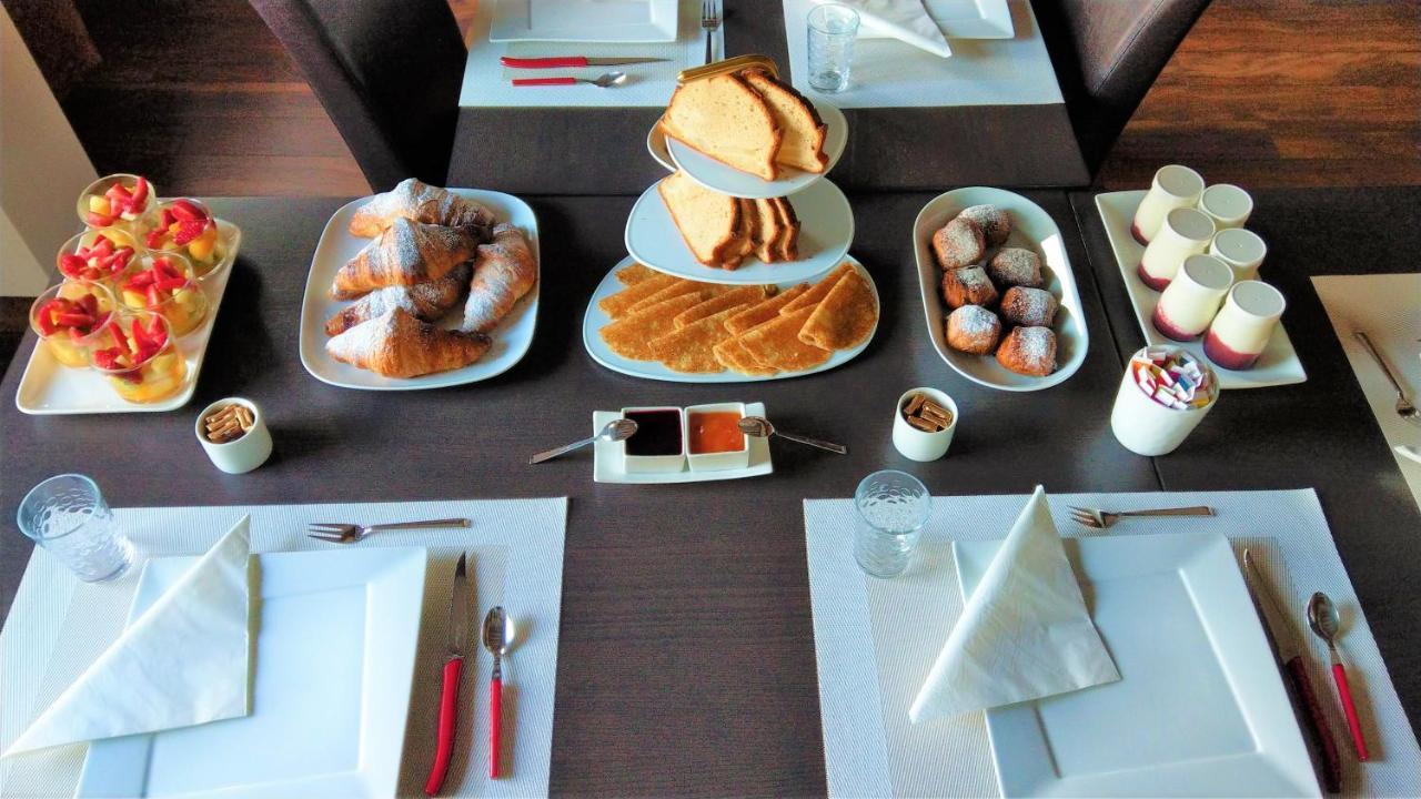 Domaine De L'Olifant Bed & Breakfast Champanges ภายนอก รูปภาพ