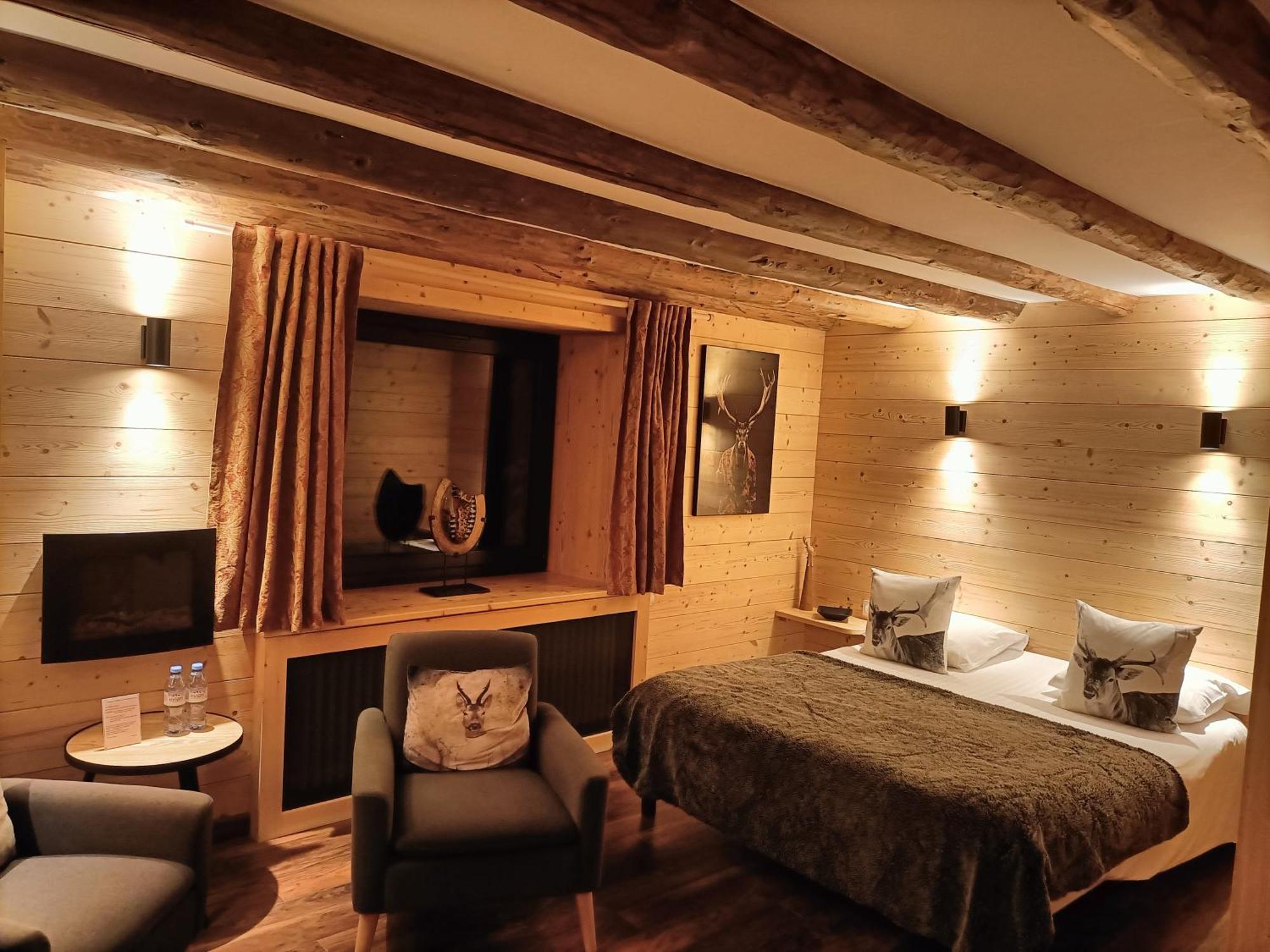 Domaine De L'Olifant Bed & Breakfast Champanges ภายนอก รูปภาพ